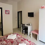 Domus Armenio Nocleg ze śniadaniem 4*