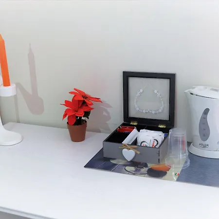 住宿加早餐酒店 多莫斯阿莫尼欧住宿加早餐旅馆 那不勒斯