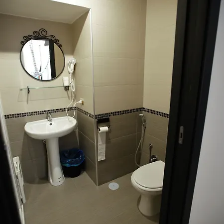 Domus Armenio Alojamento de Acomodação e Pequeno-almoço 4*